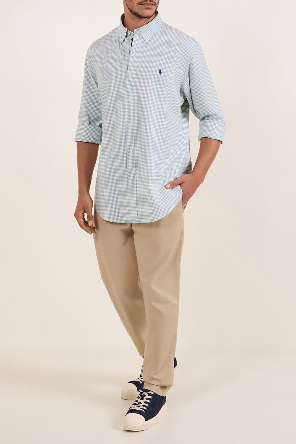 חולצת כפתורים